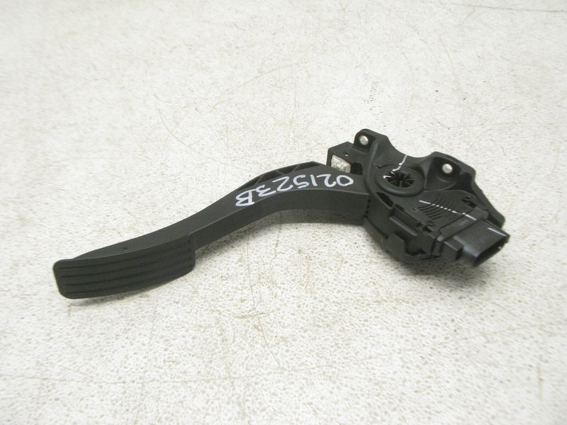 09-19 JAGUAR XJ XJL XJR XF XFR ACCELERATOR FUEL THROTTLE GAS PEDAL SENSOR 021523