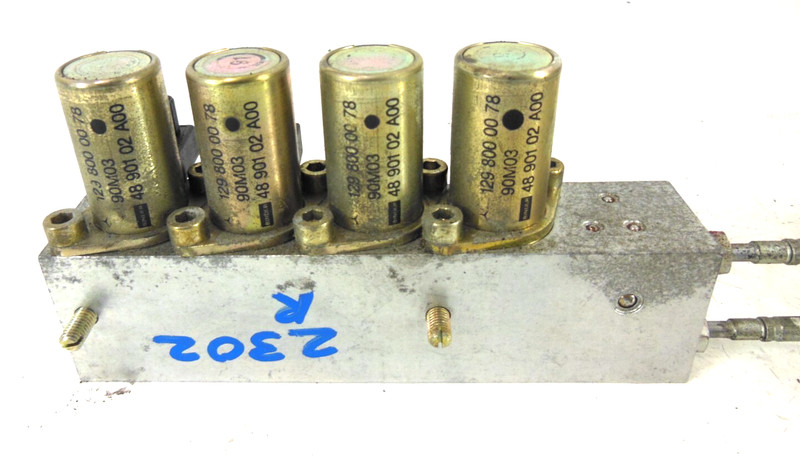 1990 90 Mercedes-Benz 500SL Hydraulic Pump Kick-Down Solenoid RH OEM 1298000078