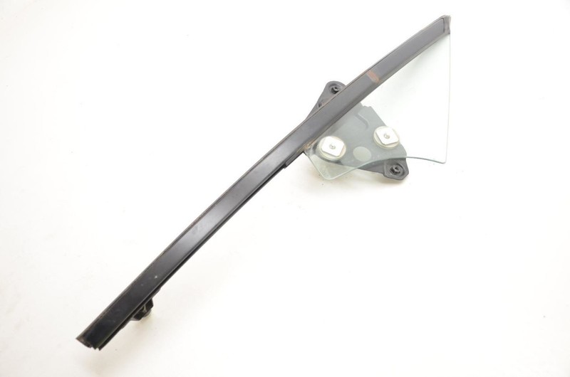 09-15 Mazda Mx-5 Miata NC Passenger Right Front Door Corner Vent Glass