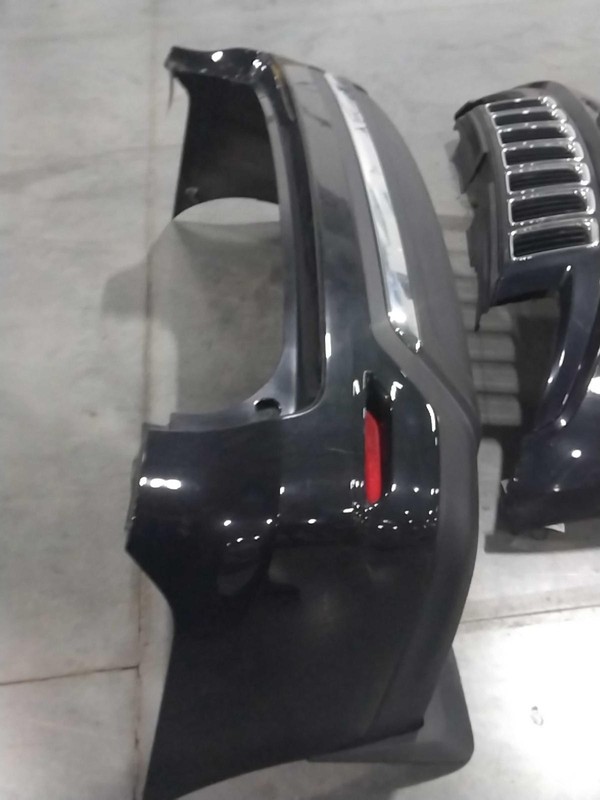 2015 Nissan Pathfinder Black Bumper Assembly OEM Used 115k Miles G41