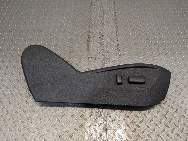 10-15 Chevrolet Camaro Right Front Seat Adjustment Trim Cover W/ Control 1192735