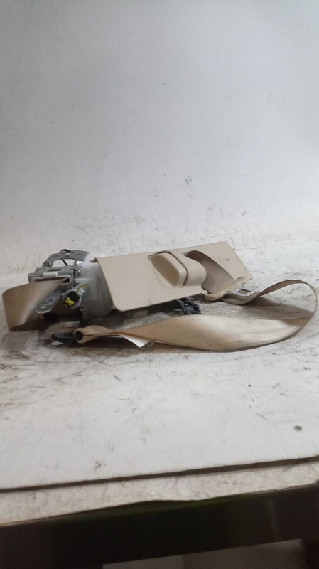2018 Toyota Corolla Red OEM Seat Belt 7322002461C0 - 51K Miles - 4DR