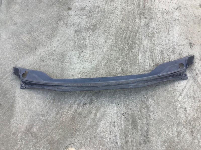 95-98 Odyssey Top Cowl Assy Windshield Wiper Cover Cowl Screen Used OEM