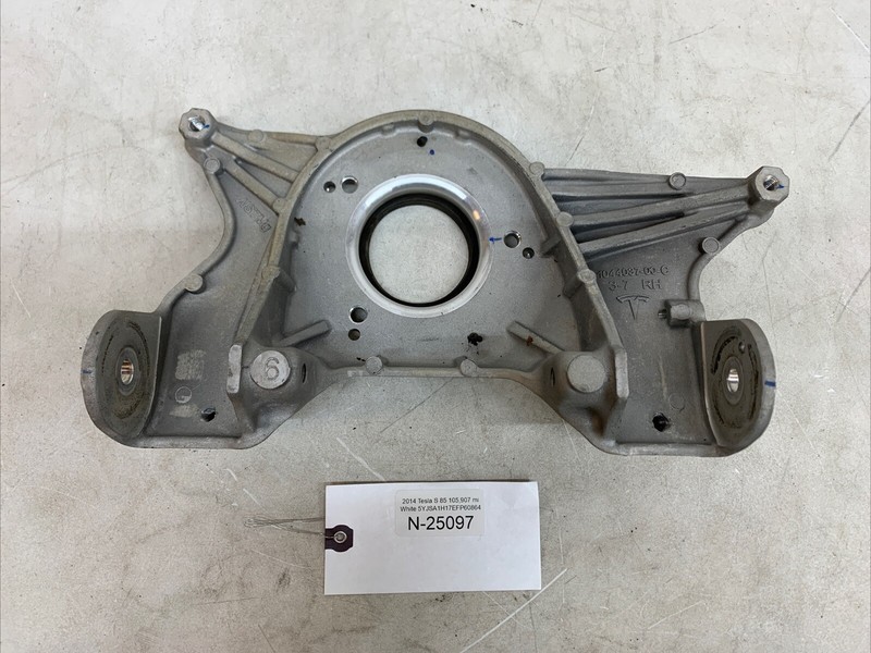 ⚡️17-23 TESLA MODEL 3 FRONT RIGHT SIDE UPPER STRUT MOUNT BRACKET OEM 25097 S14