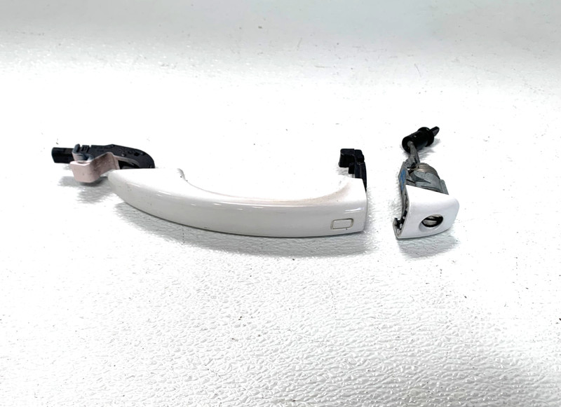 2013-2016 AUDI A5 FRONT LEFT EXTERIOR DOOR HANDLE OEM #A0.31