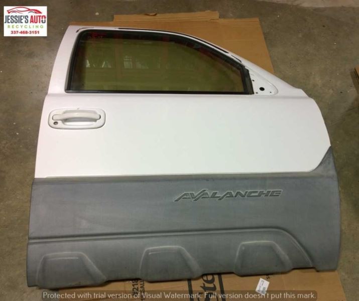 02 03 04 05 06 CHEVY AVALANCHE 1500 4DR CREW RIGHT FRONT PASSENGER DOOR BS-99