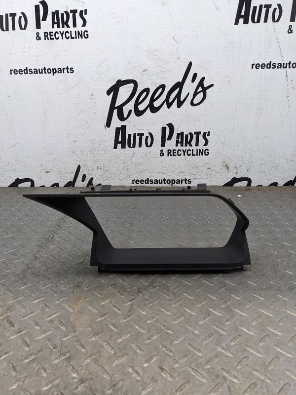 Mercedes X204 GLK Frame Bezel LCD Multimedia Display A2046800334 A204680 1181314