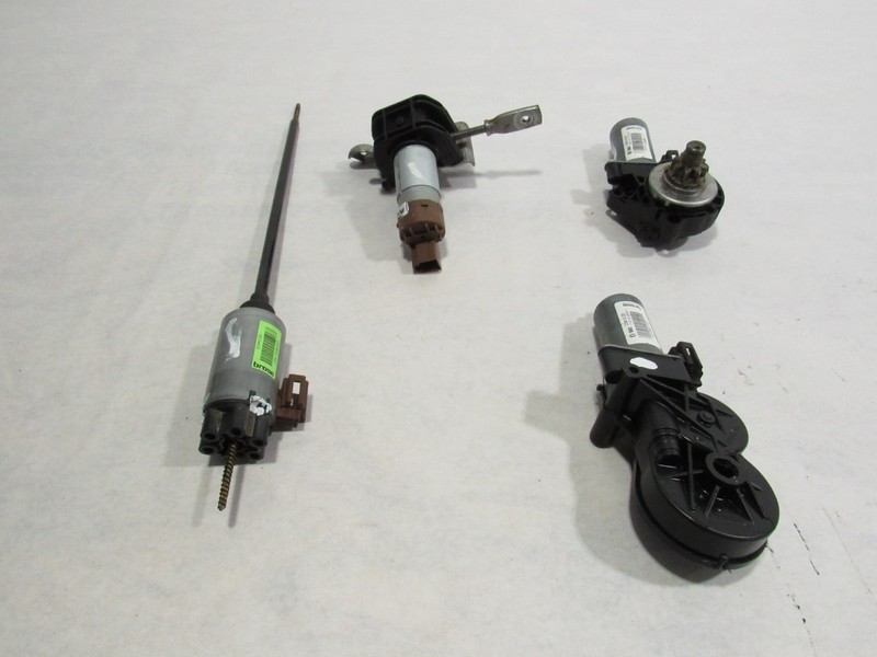 16-21 Mercedes GLC300 X253 2019 Front Left Driver Seat Motor Set 4 PCS ; :A