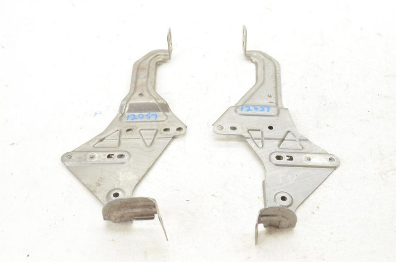 2016-2019 Nissan Maxima SL Radio GPS Bracket Assembly