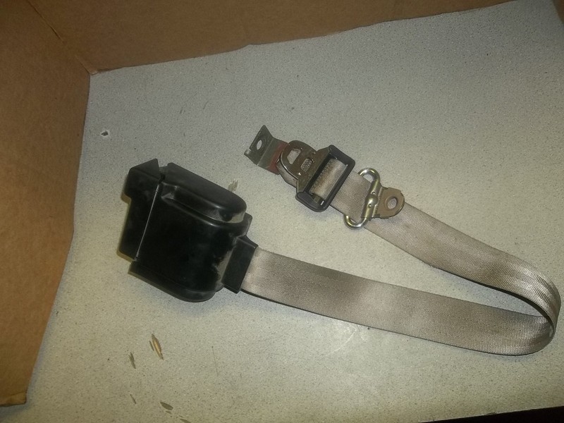 1997 Ford Explorer Eddie Bauer TRW H4247173-97-3 Golden/Bage Seat Belt Assembly