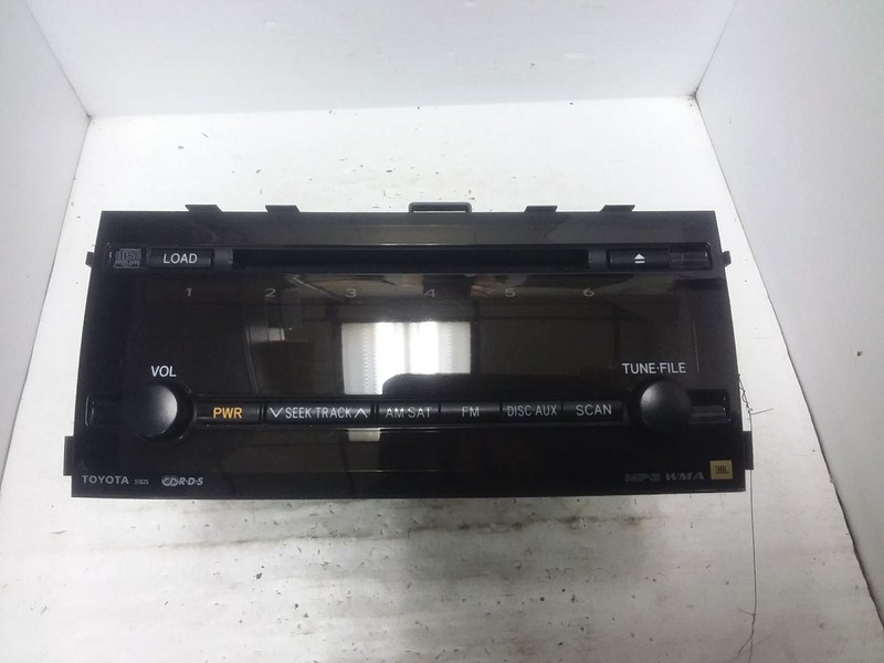 Radio Receiver AM FM With CD Fits 06-09 PRIUS 86120-47210