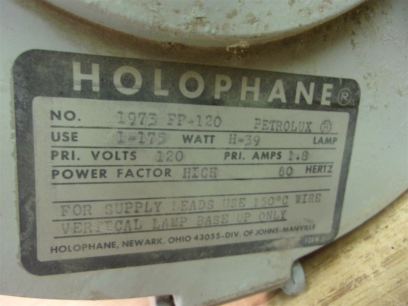 Holophane 1973 FP-12 Petrolux Watt H-39 120V 1.8 Amps 60Hz *FREE SHIPPING*