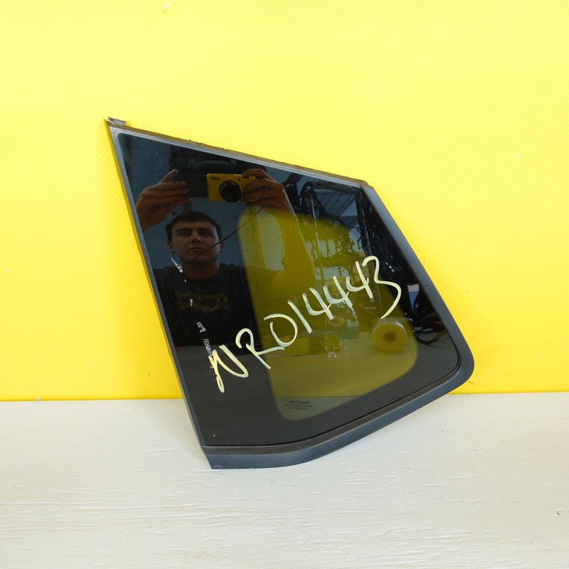 2021-2025 NISSAN ROGUE REAR RIGHT SIDE QUARTER WINDOW GLASS OEM 83300-6RR0A