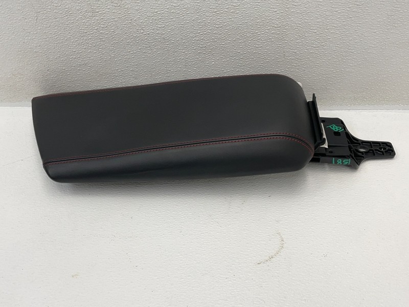 17-22 Alfa Romeo Giulia Quadrifoglio Console Armrest Cover Lid Black 1581 OEM