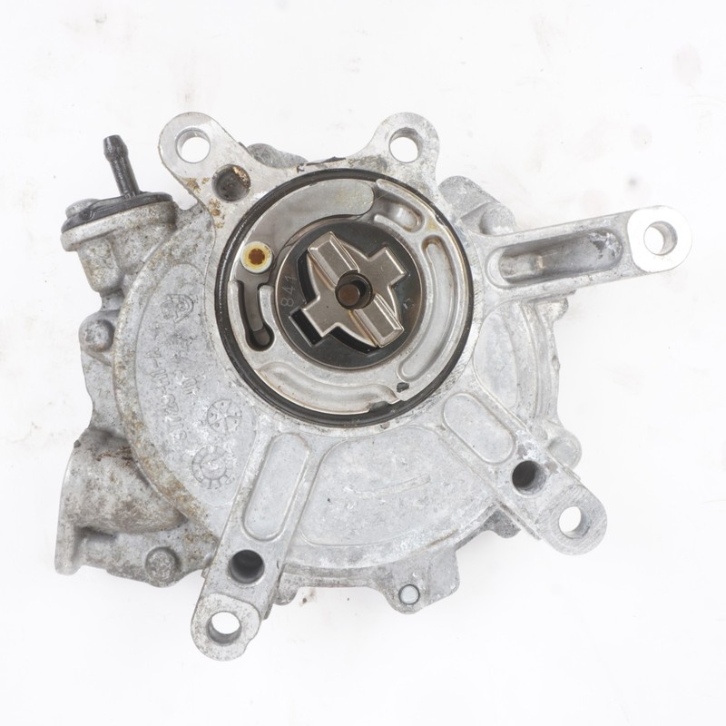 2012 - 2016 Mercedes E350 C350 GLK350 Engine Vacuum Pump 2760107403 OEM