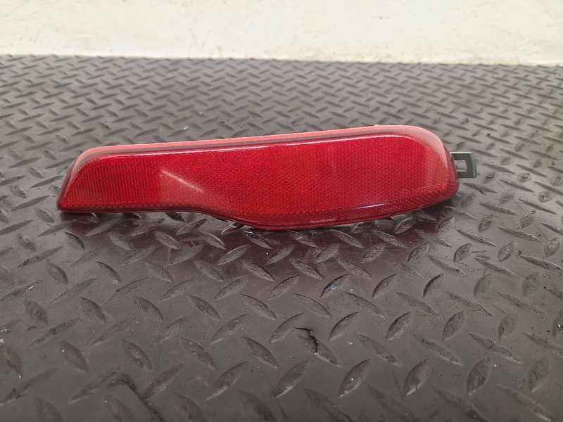 14-18 Jeep Cherokee Rear Right Passenger Bumper Reflector OEM 68105144AC