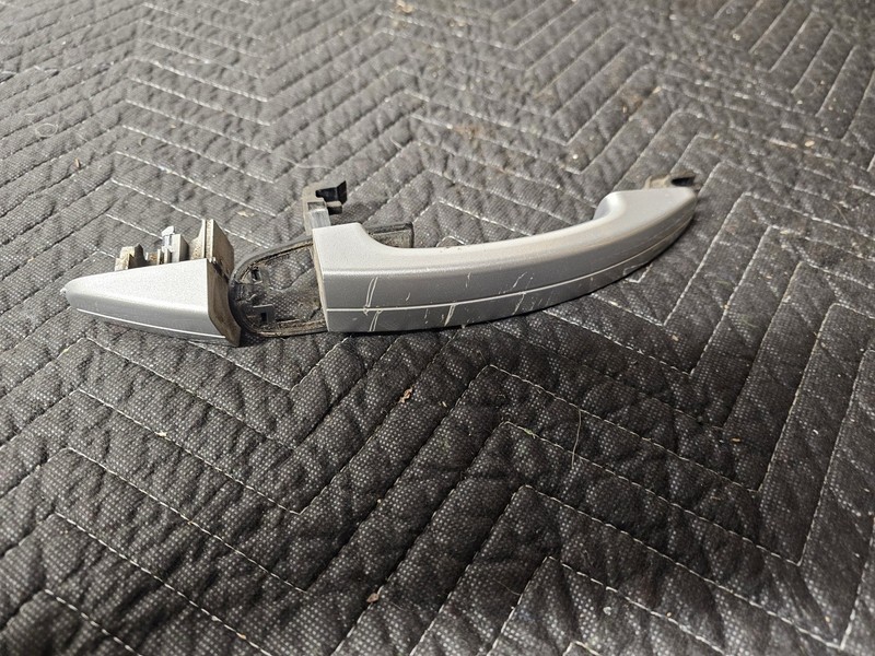 12-18 FORD FOCUS REAR RIGHT RH PASS SIDE EXTERIOR DOOR HANDLE OEM