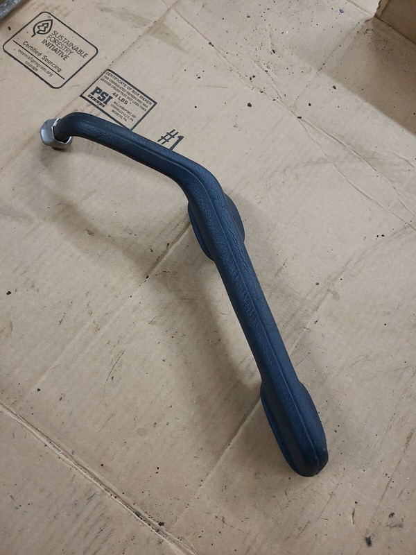 MERCEDES BENZ 220 D/8W115 LEFT REAR DOOR HANDLE PULL INTERIOR