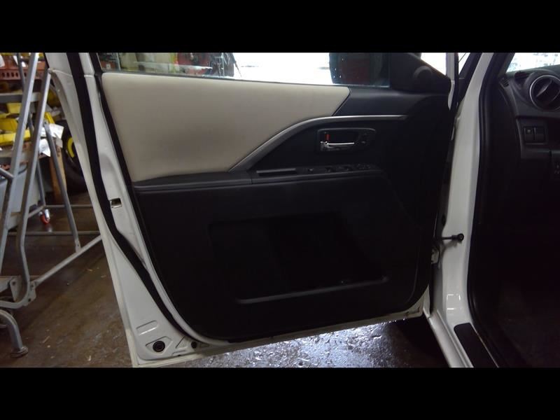 2015 MAZDA 5 Driver Left Front Door Trim Panel 1432614