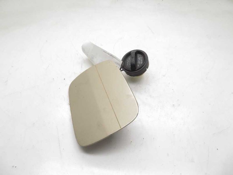 98 99 00 01 02 03 04 05 Lexus GS300 Fuel Filler Door Gld 4P7