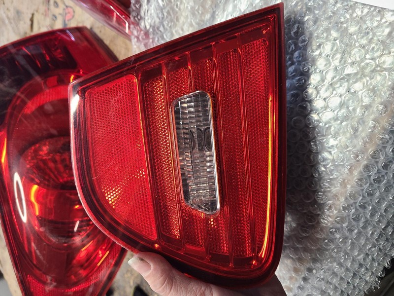 07-'10 HYUNDAI ELANTRA Left driver inner Taillight OEM Grade A!