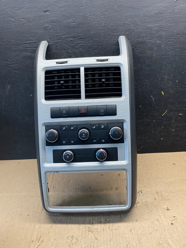 2009 2010 Dodge Journey Center Dash A/C AC Climate Control Bezel Trim R8972 DG