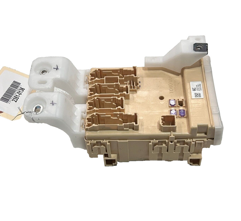 2015 - 2017 LEXUS NX200t DASH DASHBOARD FUSE RELAY JUNCTION BOX BLOCK OEM