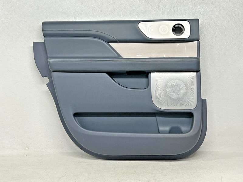 ⭐2018-2021 LINCOLN NAVIGATOR REAR LEFT INTERIOR DOOR PANEL GRAY OEM LOT2557