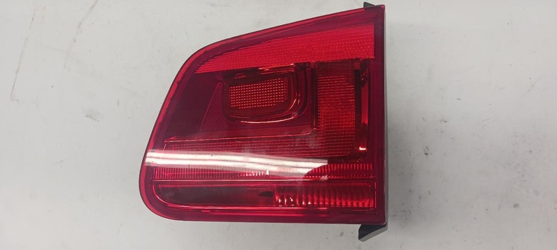 12-'18 VOLKSWAGEN TIGUAN Right passenger inner Taillight OEM Grade A!