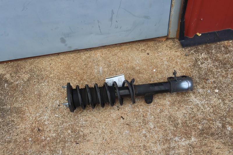 2000-2005 TOYOTA MR2 REAR LEFT SIDE SUSPENSION AIR SHOCK STRUT ABSORBER OEM