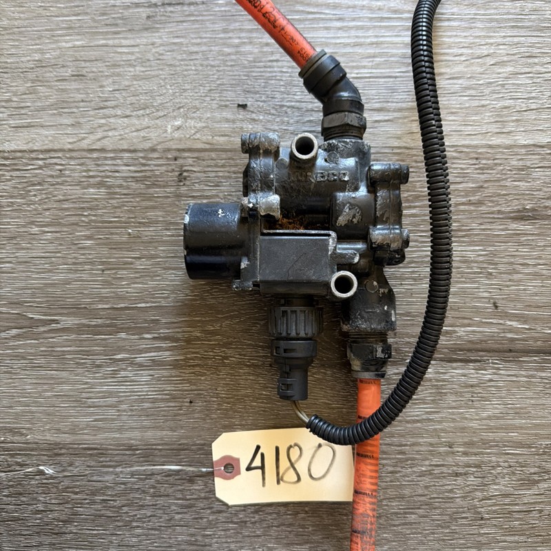 MERITOR WABCO INTERNATIONAL REPLACEMENT VALVE *missing part number*