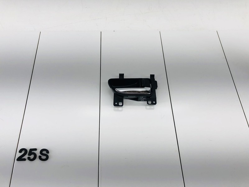 12-16 SUBARU IMPREZA FRONT RIGHT SIDE INTERIOR DOOR PANEL HANDLE LEVER OEM