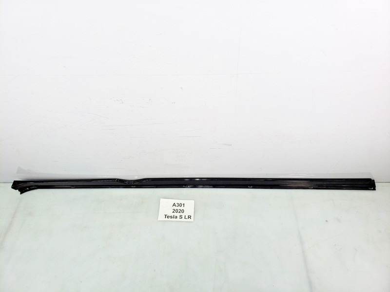 ✅ 2012-2020 OEM Tesla Model S Left Rocker Panel Moulding Scuff Plate Black PBSB