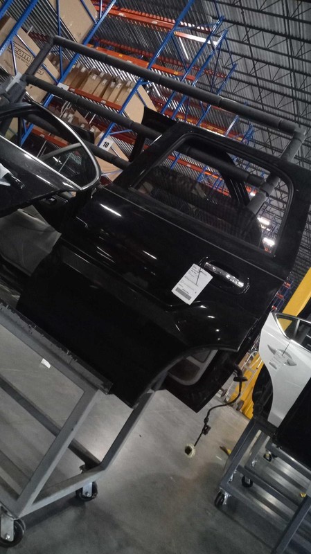 2005 Cadillac Escalade Left Door Black Used OEM 506836 4DR SUV 211K Miles