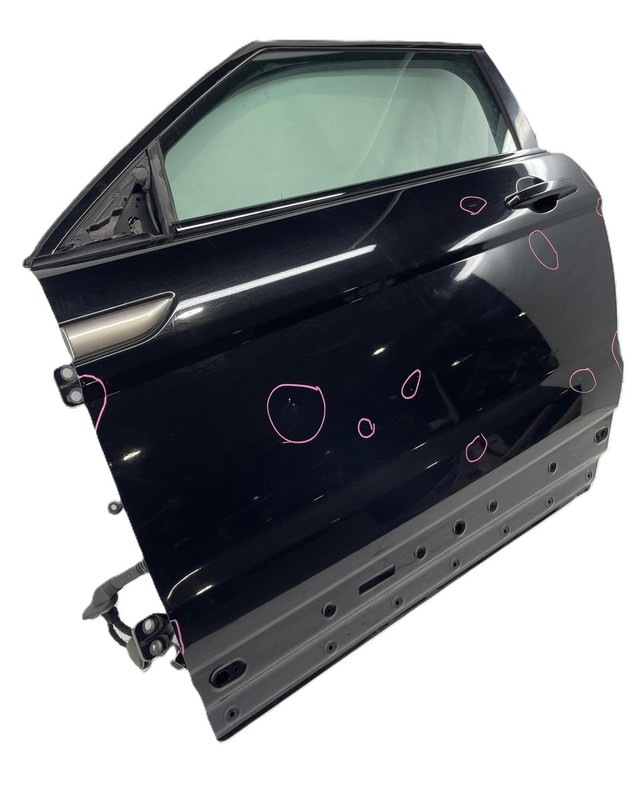 2012-2017 Range Rover Evoque LH Driver Front Door Assembly Has Dent Scratch