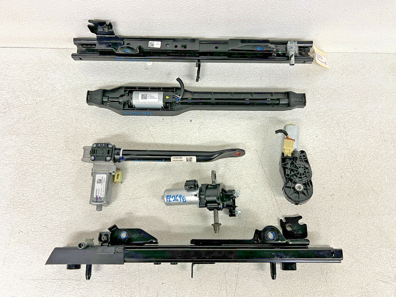 ⭐2017-2023 TESLA MODEL 3 FRONT LEFT SEAT TRACK RAIL ADJUST & MOTOR SET LOT2698