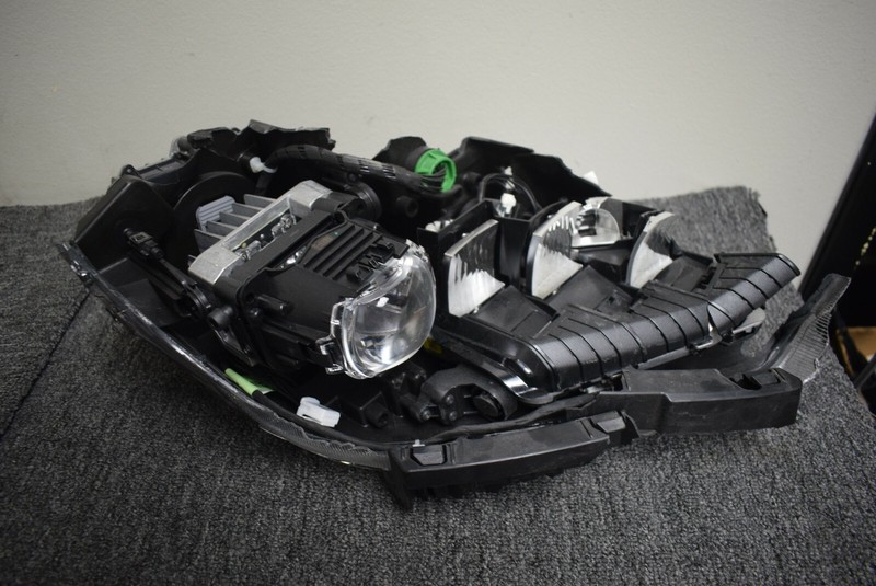 MASERATI HEADLIGHT RIGHT SIDE FACTORY OEM