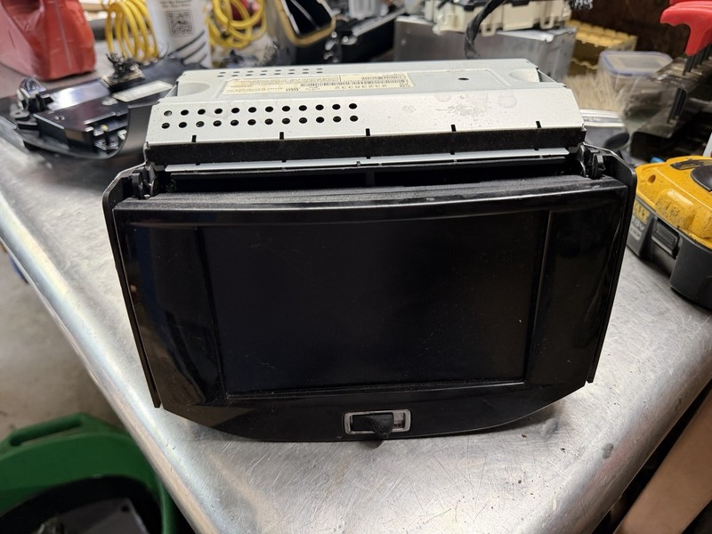 2013-2016 Chevy Malibu Dash Driver Radio Information Display Screen OEM 23235332