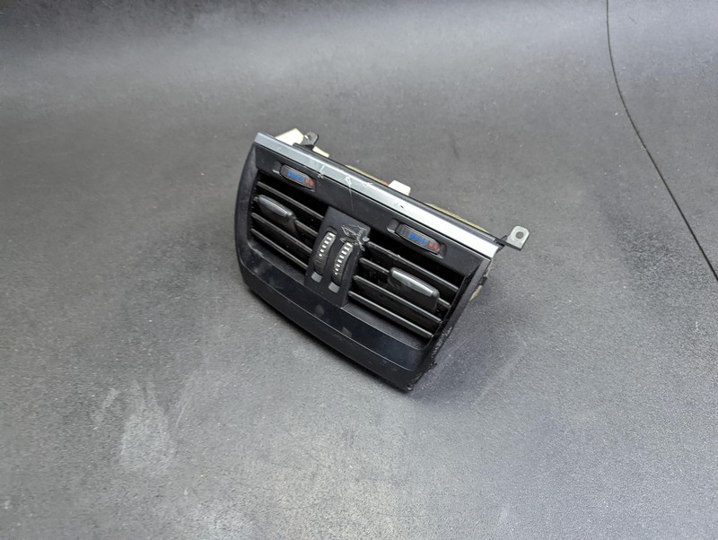 Center Console Rear A/C Heater Vent Grille 2018 BMW X6 64229252013 2015 - 2019 X