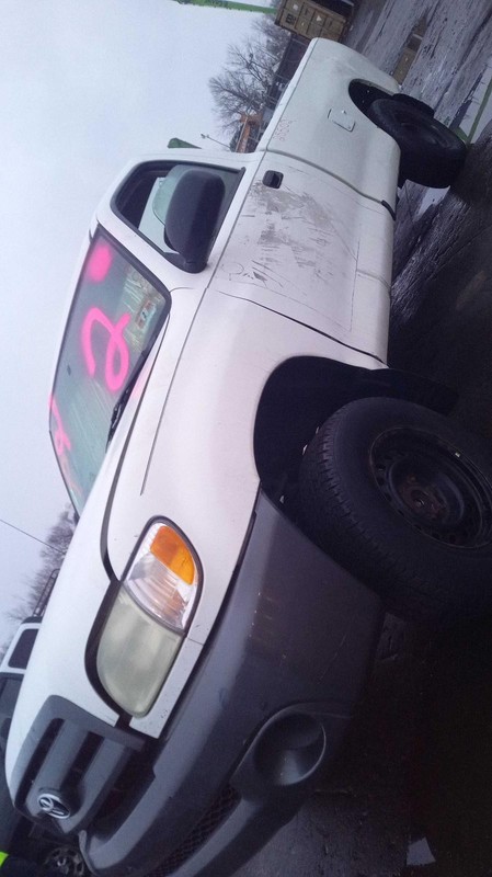 2004 Toyota Tundra Left Door Glass White OEM 2DR Used 182K Miles