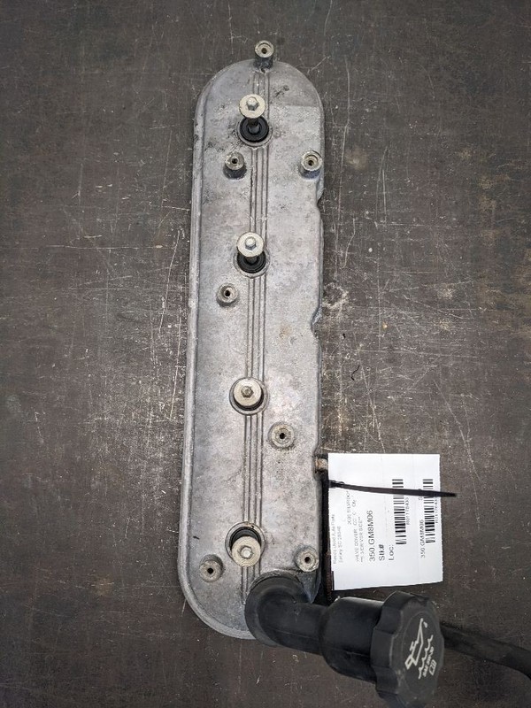Left Valve Cover For 05-06 GMC Sierra 1500 5.3 12570696 1176408