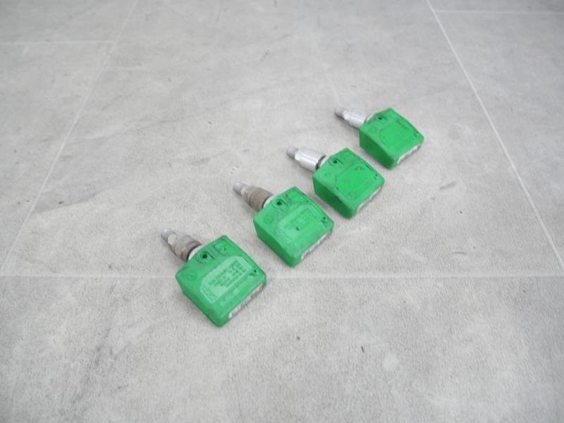 2003-2009 Nissan 350z TPMS Sensor Set of 4 Tire Pressure Sensors OEM