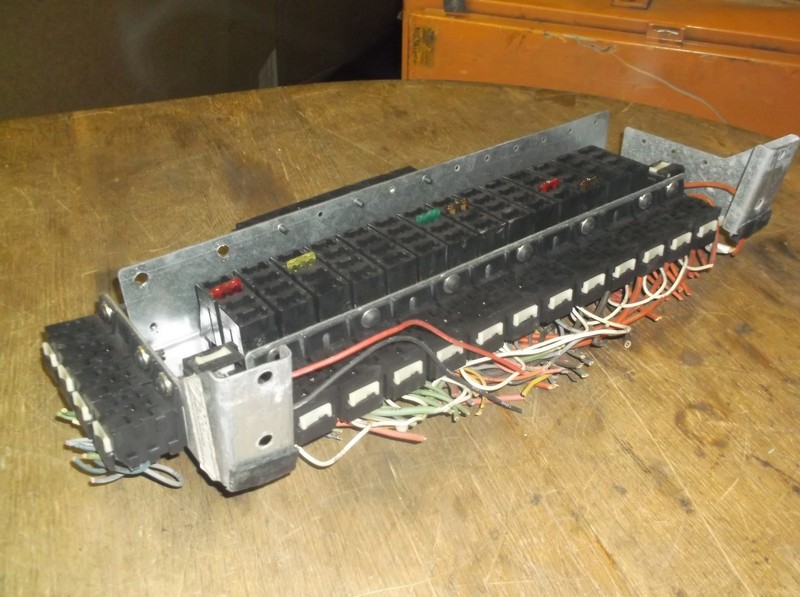 International 9600 Main Fuse Block Relay Panel *FREE SHIPPING*