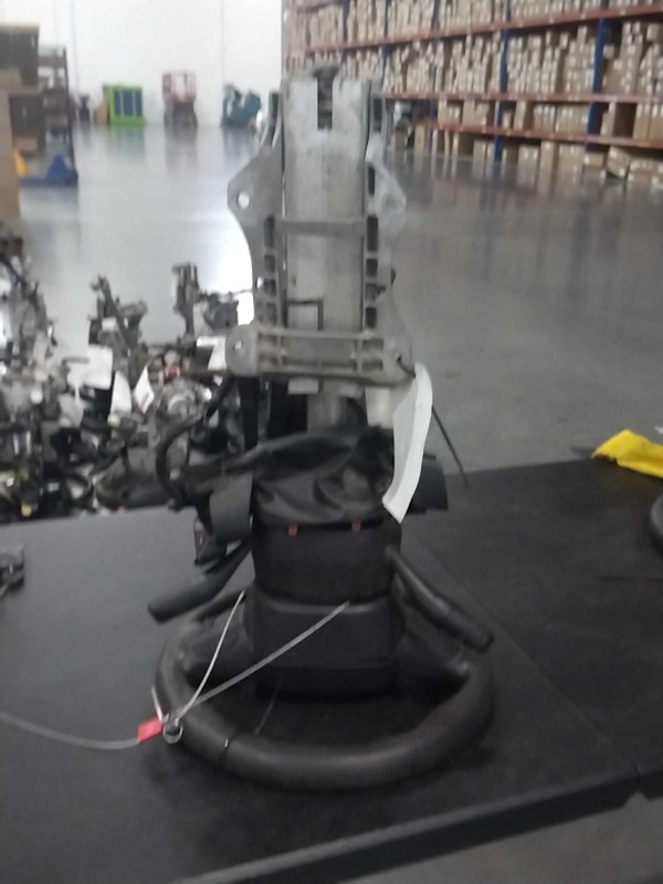 2017 Chrysler Pacifica Steering Column OEM White 116K Miles NJ25-26061-664186