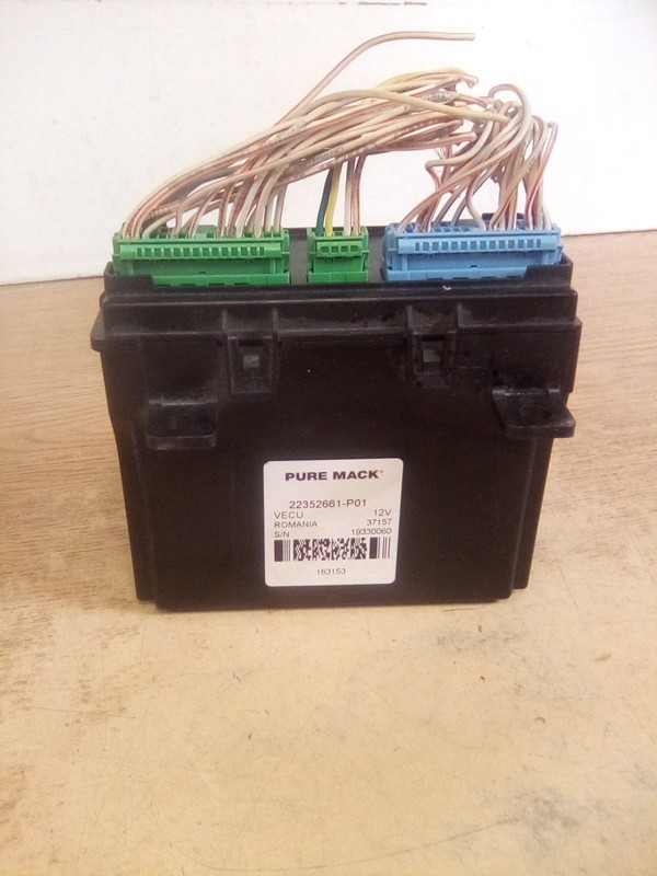 Mack 22352661-P01 Control Module