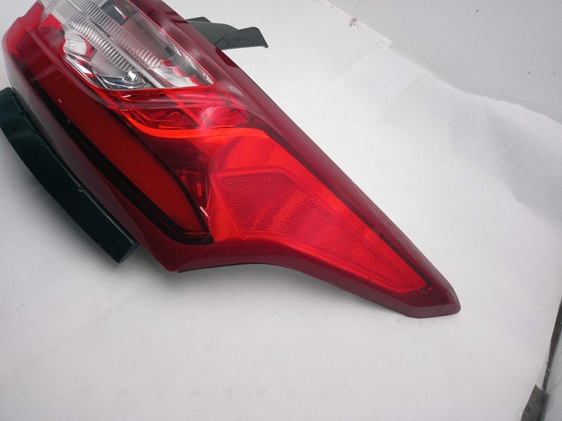 2021 Chevrolet Traverse Right Tail Light Assembly Black Used Deep Scratches