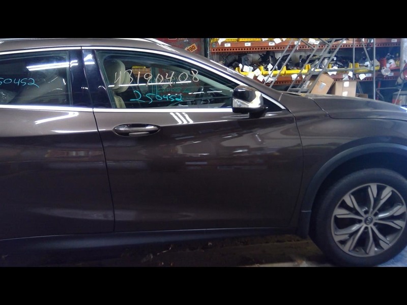 Passenger Front Door Electric Fits 17-19 INFINITI QX30 1693358