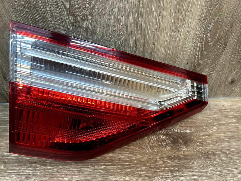 2011-2013 HONDA ODYSSEY LHTAIL LAMP ASSY OEM. - NAL 949313