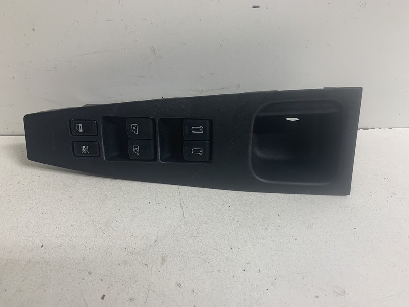 2004-2009 Nissan Quest w Power Quarter Windows Master Switch Control Buttons Oem