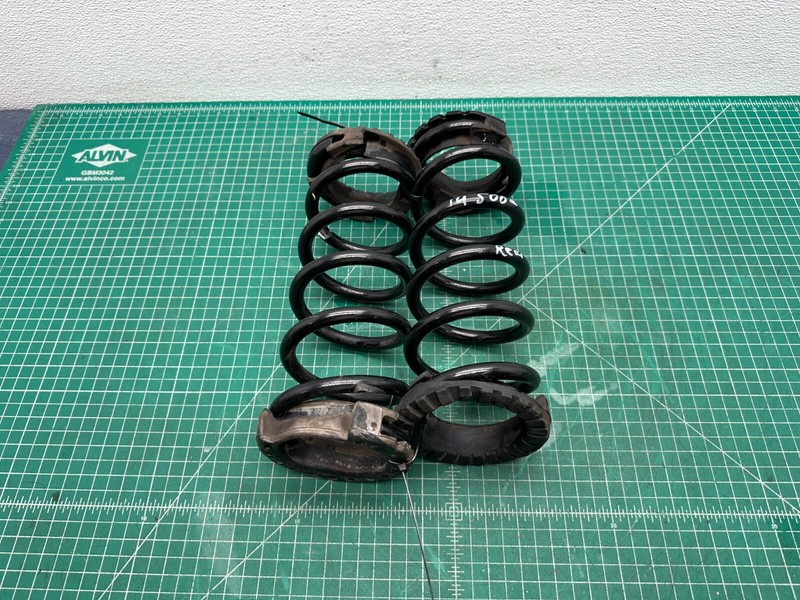 13-19 FIAT 500 REAR SUSPENSION COIL SPRING LEFT RIGHT SET OEM